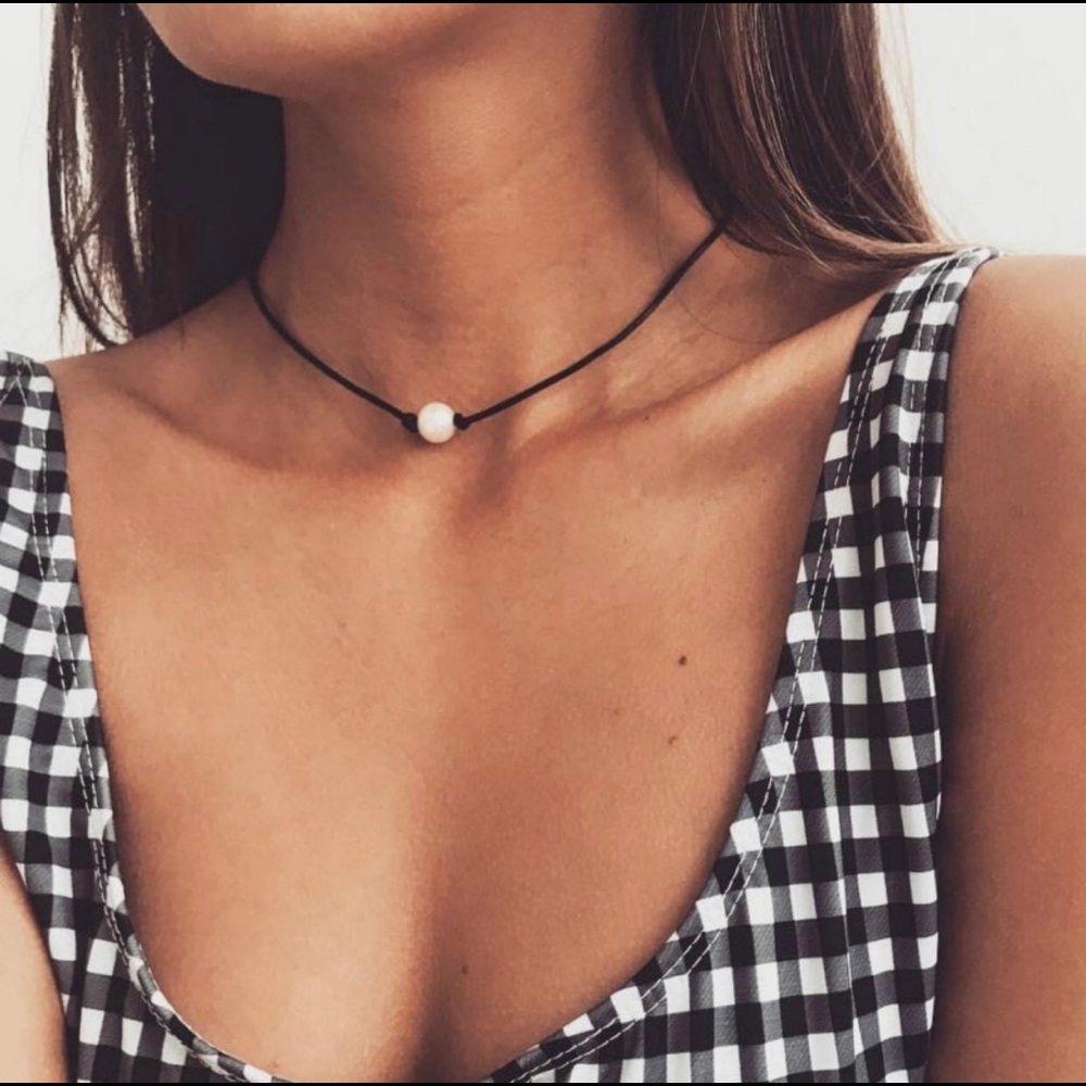 Pearl choker necklace (black)